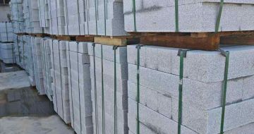 广西芝麻白路牙石，路侧石