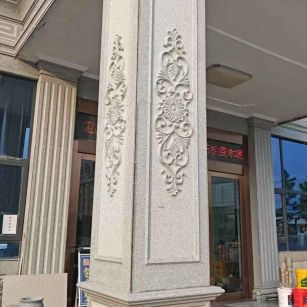 广西芝麻白别墅雕刻柱子  黄金麻