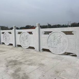 广西芝麻白河道栏杆 石材栏杆