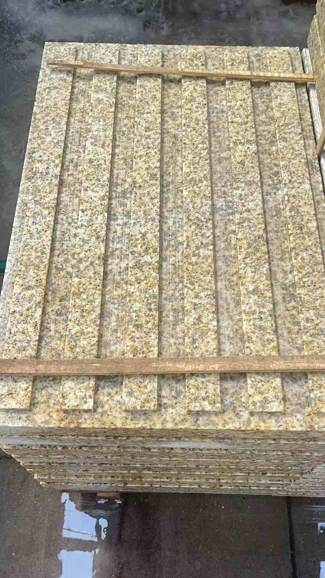 广西黄金麻盲道 石材盲道